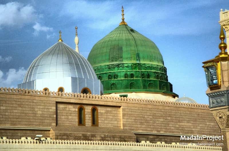 masjid al nabawi grave