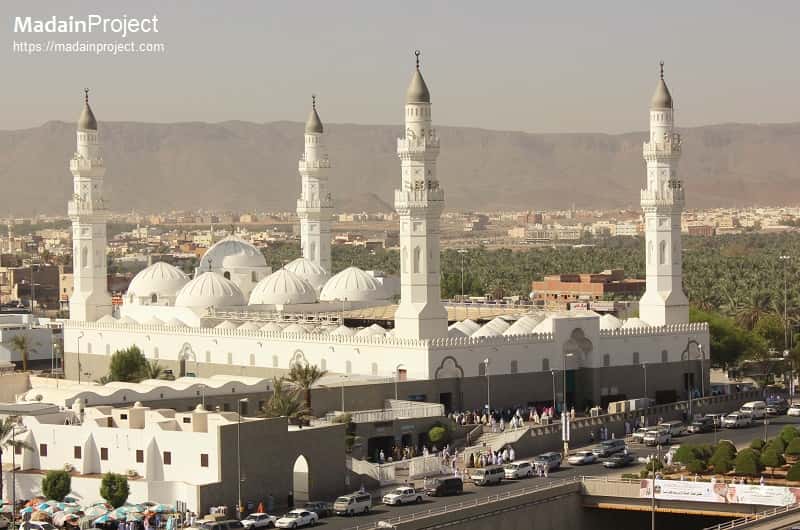 Masjid Quba, masjid yang pertama kali dibangun oleh Rasulullah Saw.